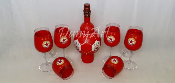 Комплект чаши за червено вино и бутилка с футболна топка ЦСКА