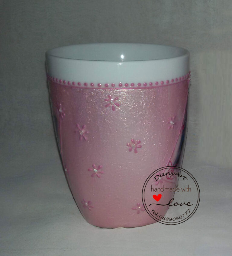 Чаша за топли напитки със снимка в розово