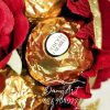 Сърце от червени рози и бонбони Ferrero Rocher - Image 3