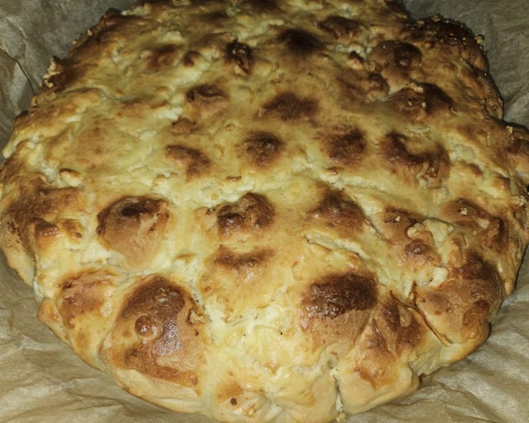 Пухкави милинки замесени в хлебопекарна и изпечени във фурна